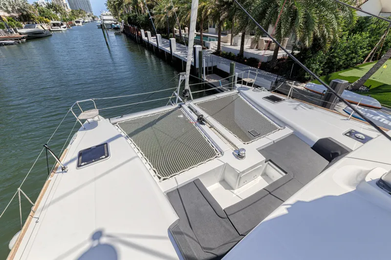 Kiri Maia Yacht Photos Pics 