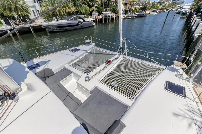 Kiri Maia Yacht Photos Pics 