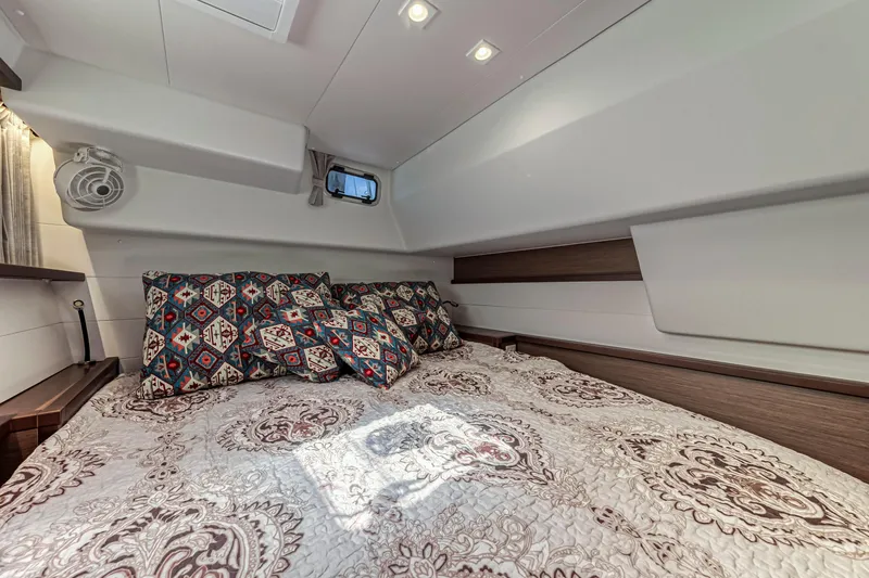 Kiri Maia Yacht Photos Pics 