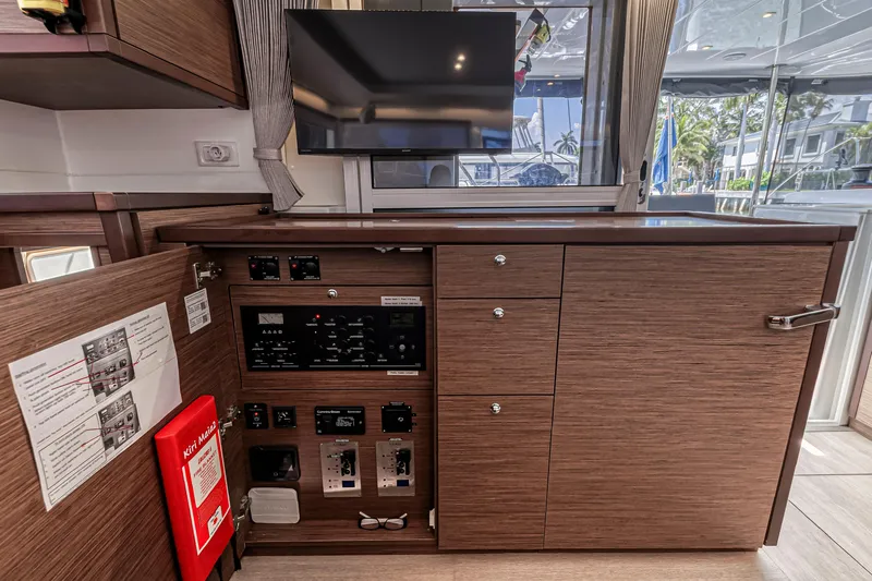 Kiri Maia Yacht Photos Pics 