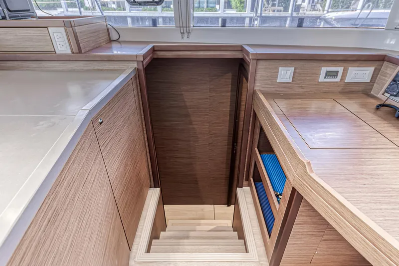 Kiri Maia Yacht Photos Pics 