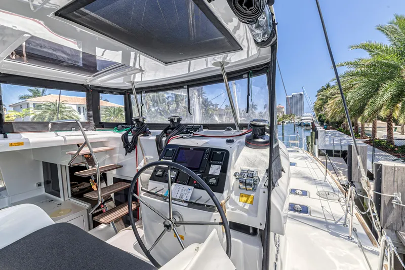 Kiri Maia Yacht Photos Pics 