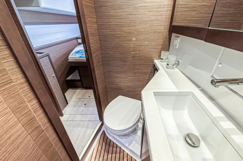 Kiri Maia Yacht Photos Pics 