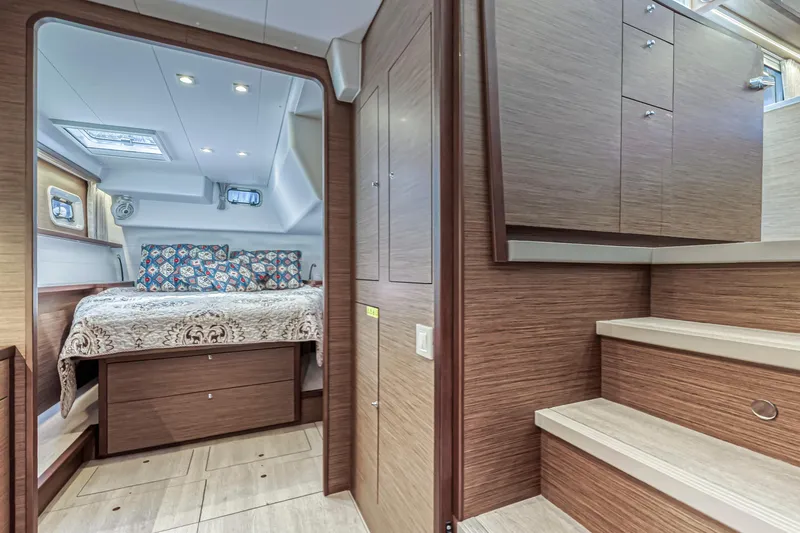 Kiri Maia Yacht Photos Pics 