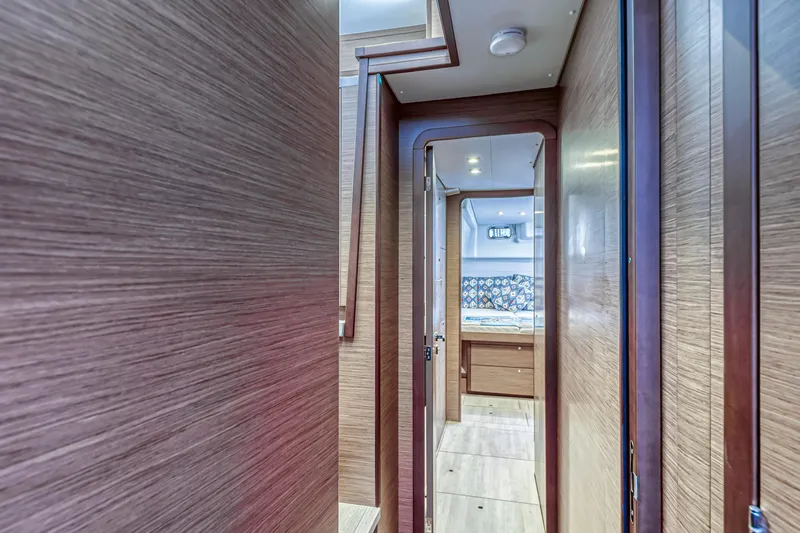 Kiri Maia Yacht Photos Pics 