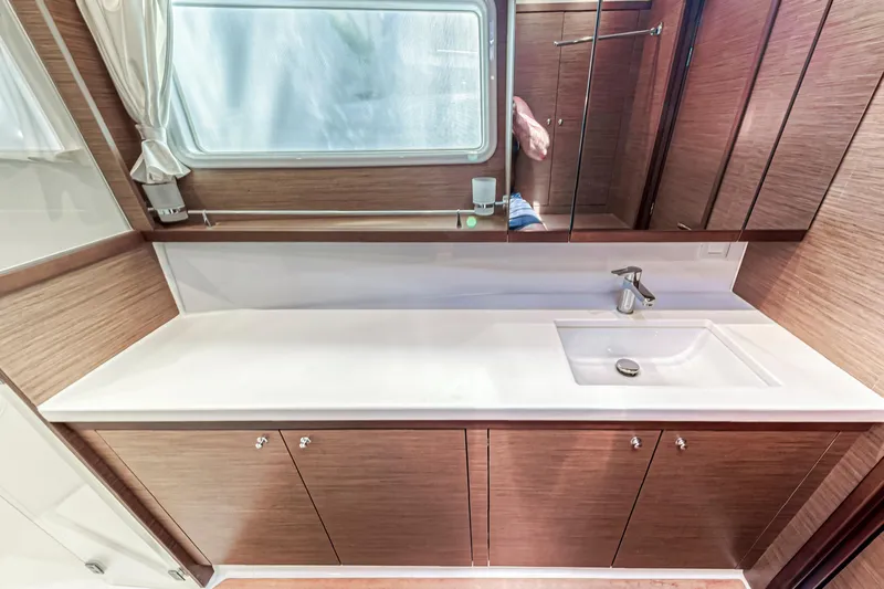 Kiri Maia Yacht Photos Pics 