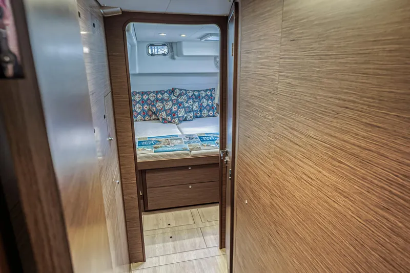 Kiri Maia Yacht Photos Pics 