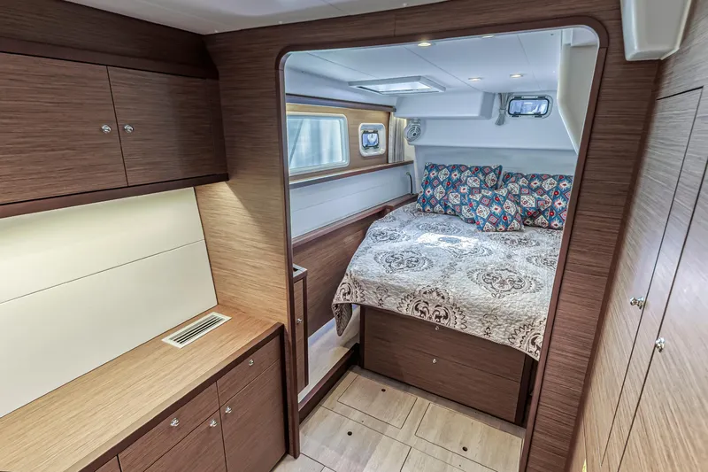 Kiri Maia Yacht Photos Pics 