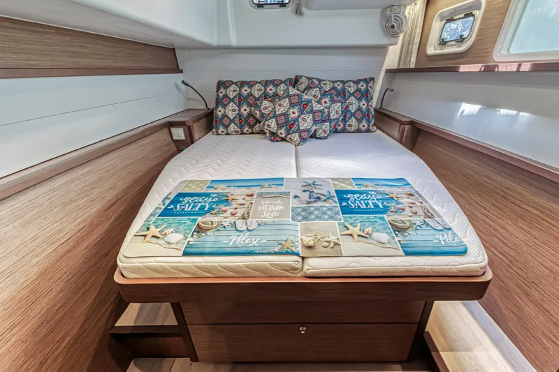 Kiri Maia Yacht Photos Pics 