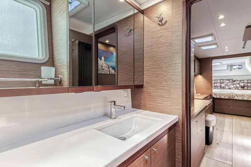 Kiri Maia Yacht Photos Pics 