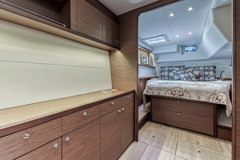 Kiri Maia Yacht Photos Pics 