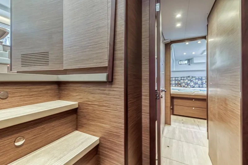 Kiri Maia Yacht Photos Pics 