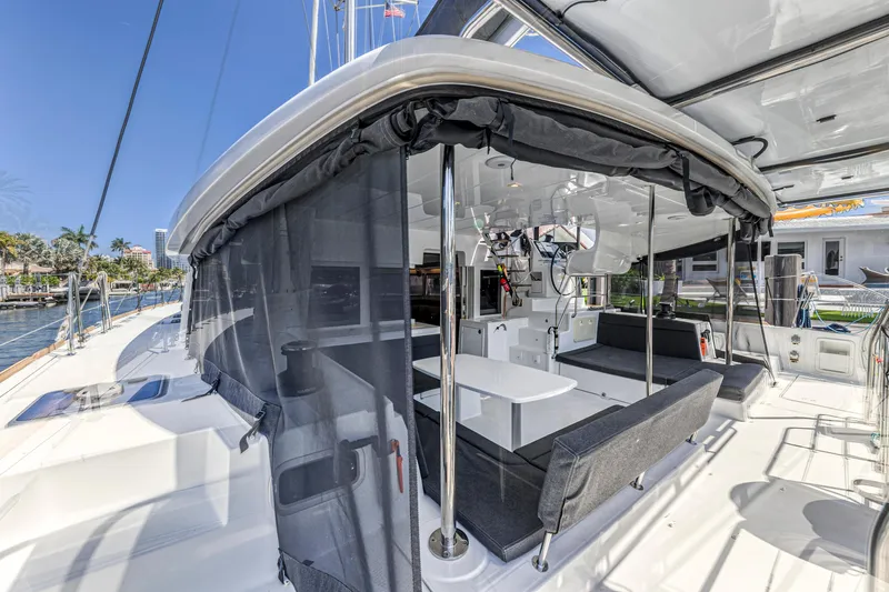 Kiri Maia Yacht Photos Pics 