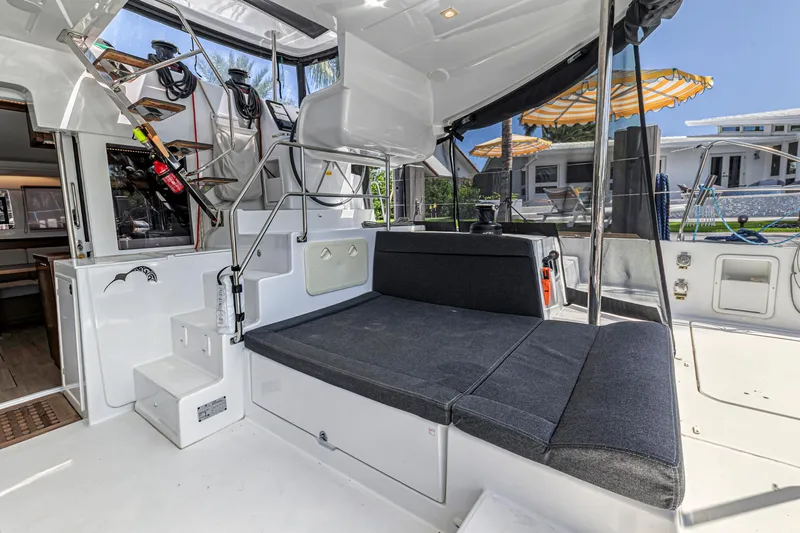 Kiri Maia Yacht Photos Pics 