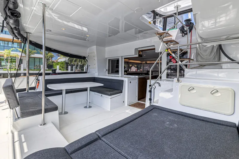 Kiri Maia Yacht Photos Pics 