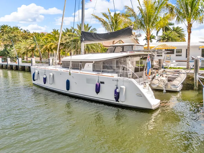 Kiri Maia Yacht Photos Pics 