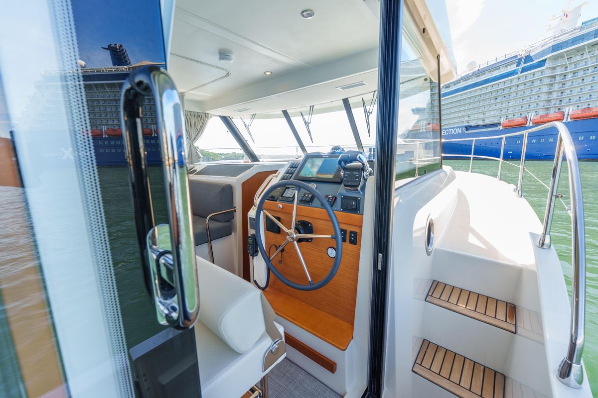 2025 Beneteau 44 