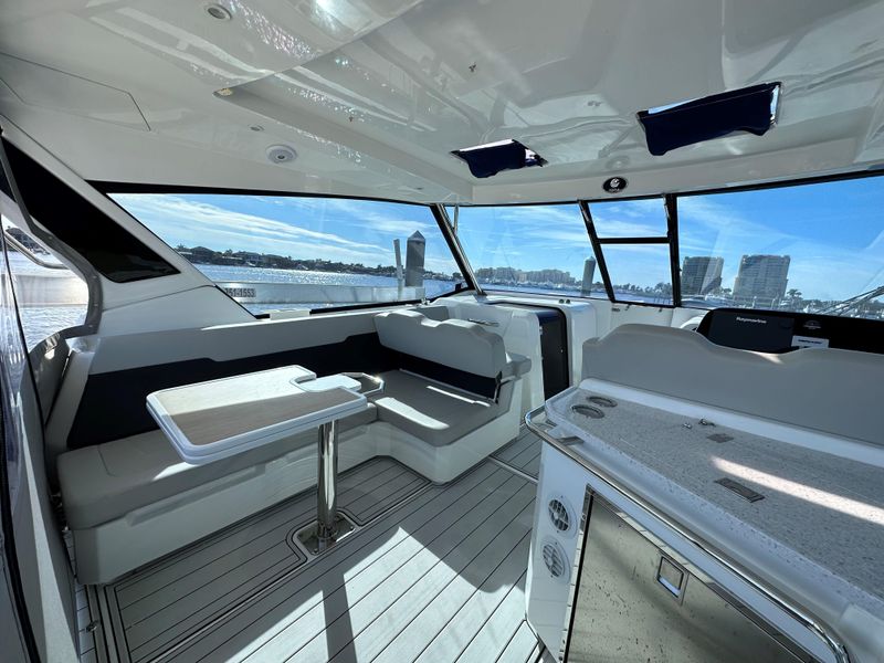 2018 Aquila 36