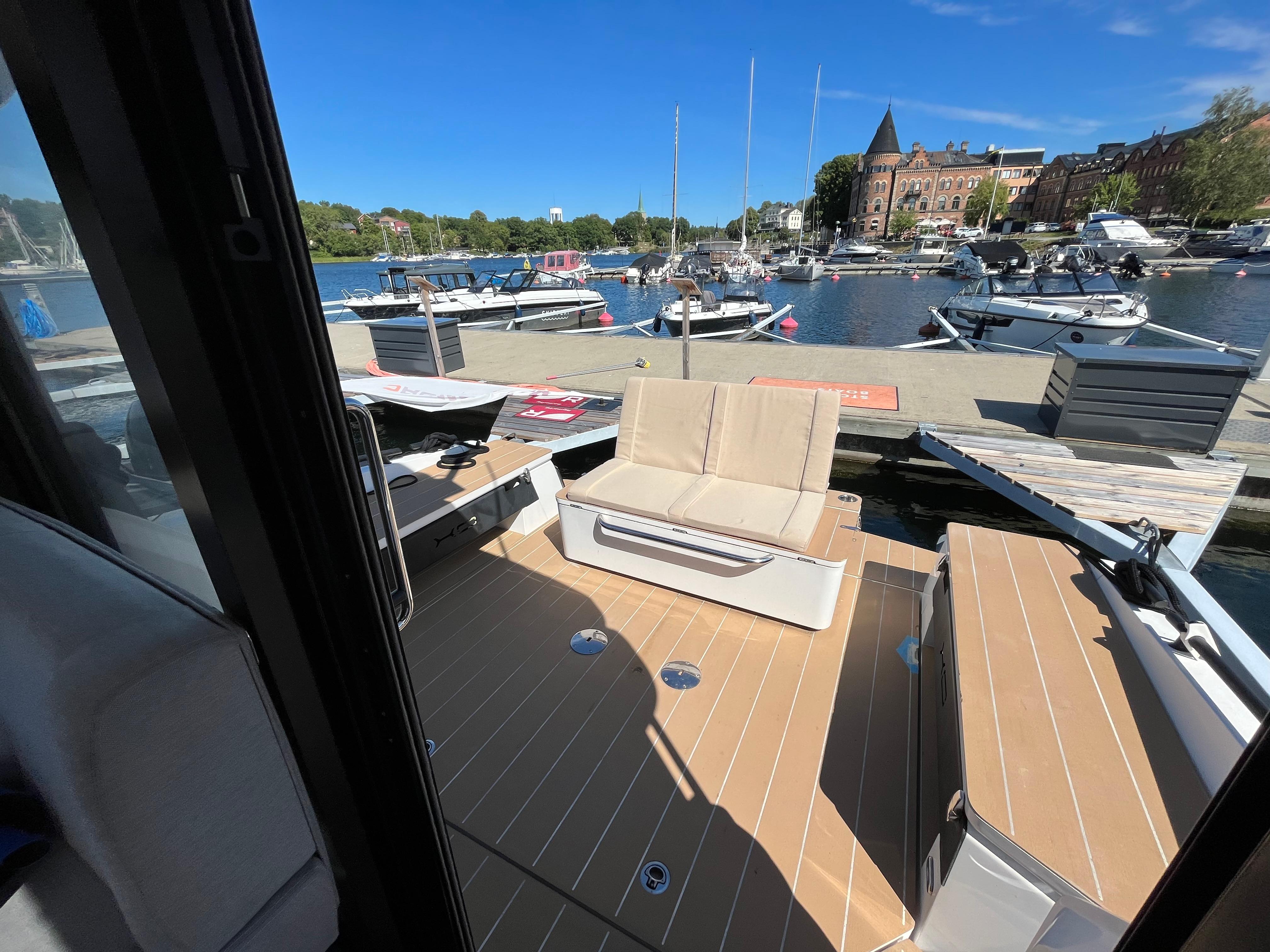 2016 XO Boats 360 37 ft Motor Yachts for sale YachtWorld