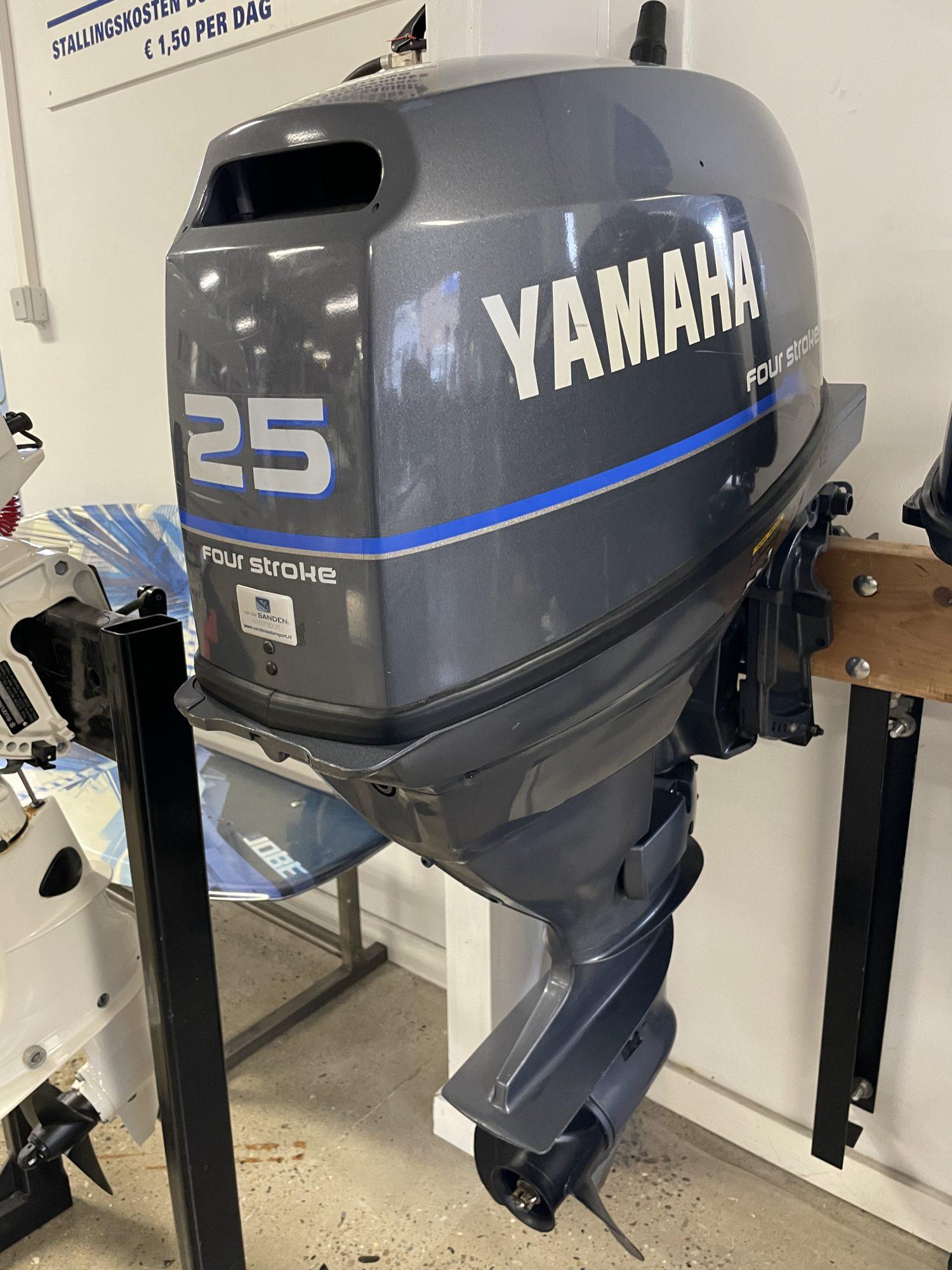 2001 Yamaha N.V.T.