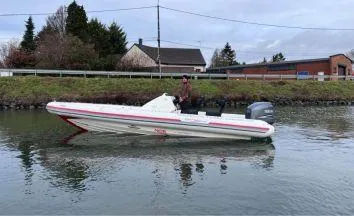 2011 Technohull Seadrug 688