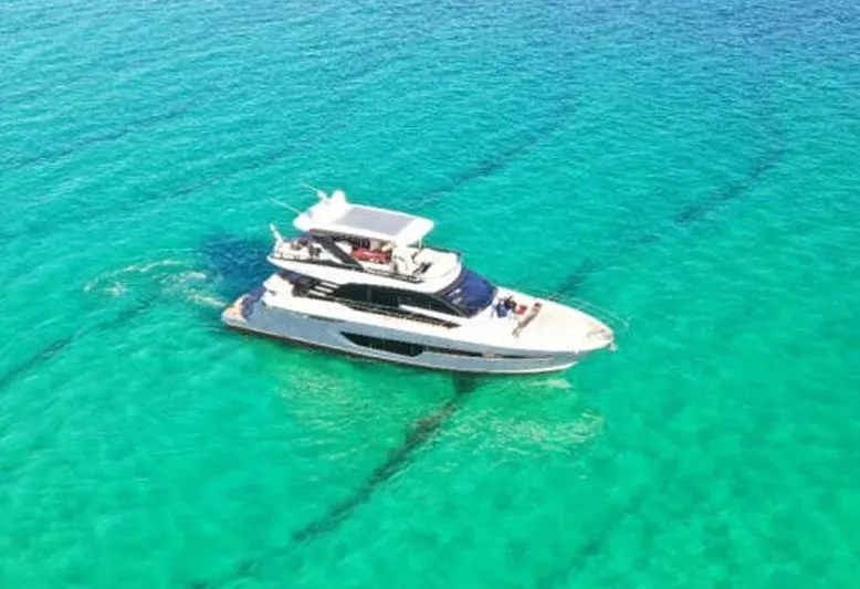 Blind Date Yacht Photos Pics 