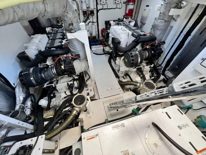 Blind Date Yacht Photos Pics 