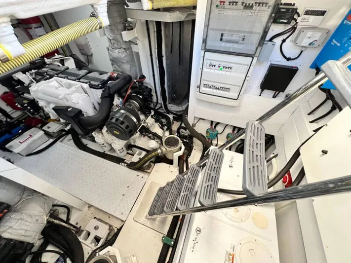 Blind Date Yacht Photos Pics 