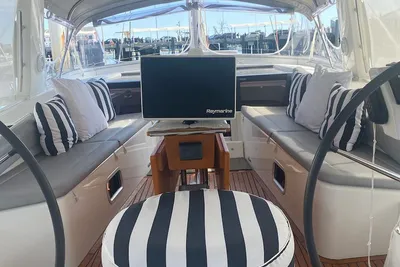 Beneteau Oceanis 58