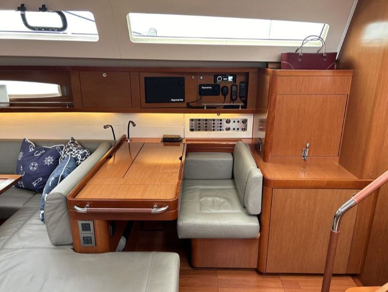 2012 Beneteau 58 