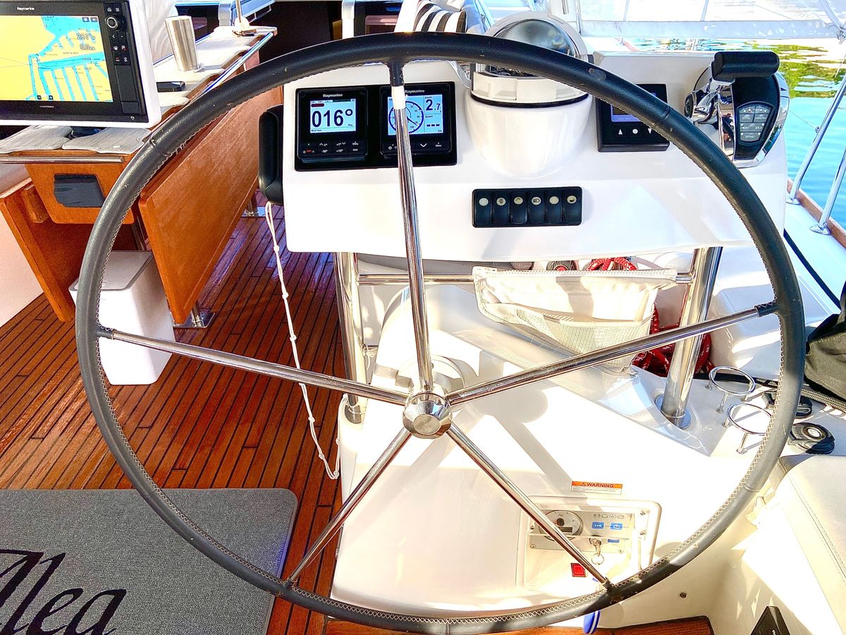 2012 Beneteau 58 