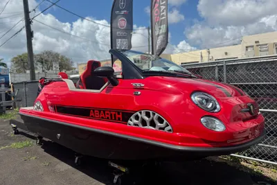 Car Off-shore Fiat 500 Abarth