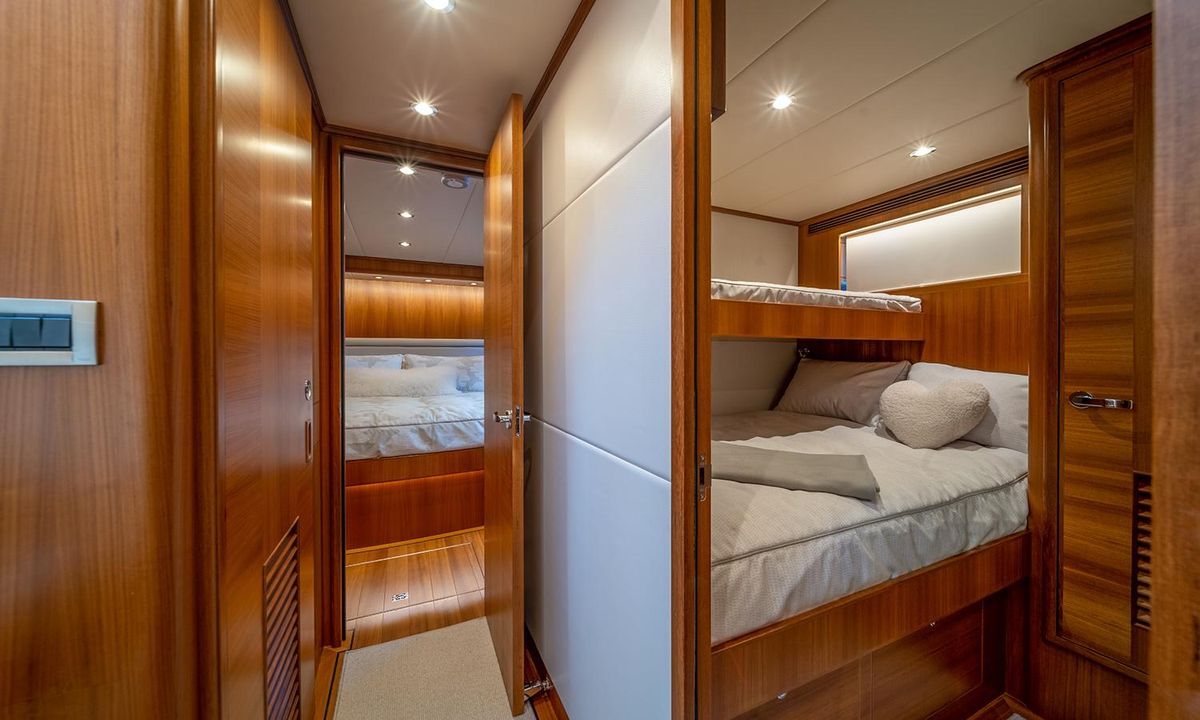 2023 Outer Reef Yachts 72 