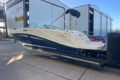 Sea Ray 260 Sundeck