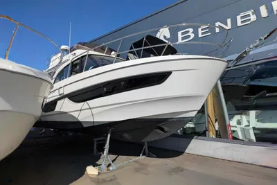 2021 Beneteau Antares 11 Fly