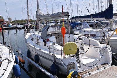 2013 Bavaria Cruiser 32