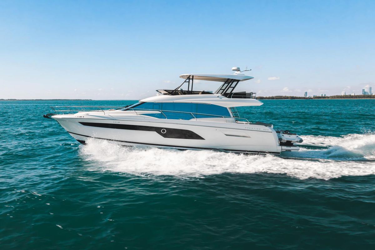 2020 Prestige 52 