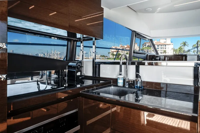 My Role - Commission Bonus Yacht Photos Pics 