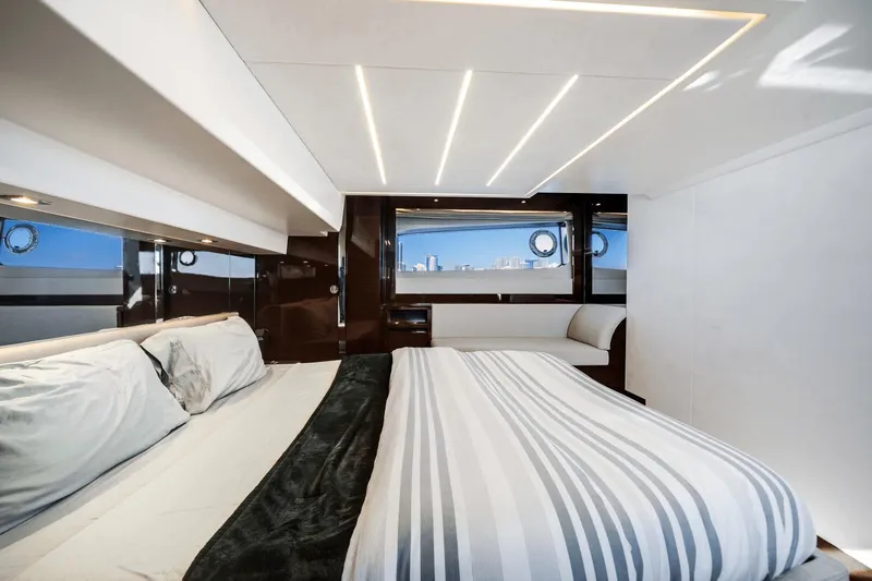 My Role - Commission Bonus Yacht Photos Pics 