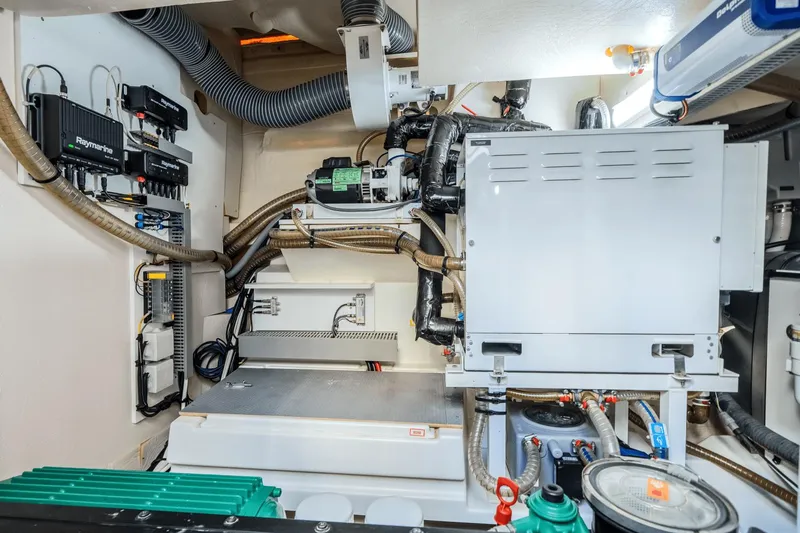 My Role - Commission Bonus Yacht Photos Pics 