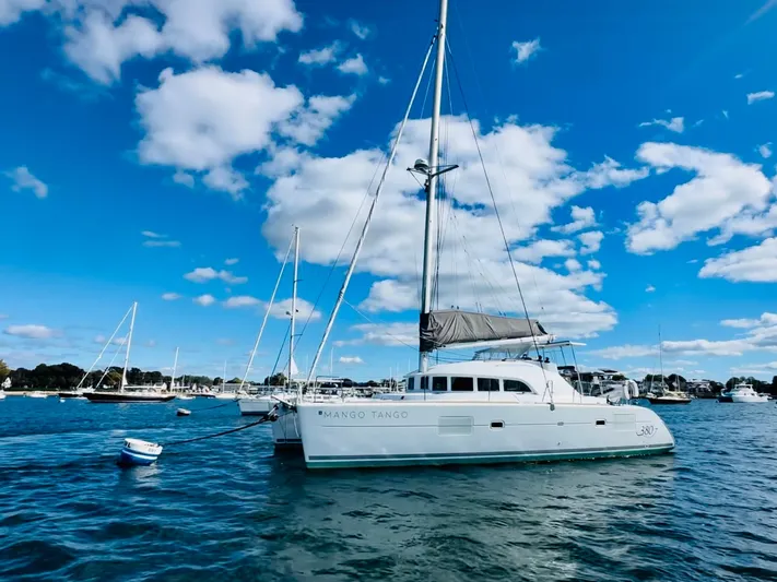 Mango Tango Yacht Photos Pics 2016 Lagoon 380 For Sale in Stonington, CT by Stonington Yacht Sales