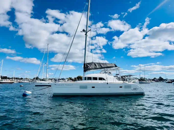 Mango Tango Yacht Photos Pics 2016 Lagoon 380 For Sale in Stonington, CT by Stonington Yacht Sales