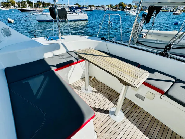Mango Tango Yacht Photos Pics 2016 Lagoon 380 For Sale in Stonington, CT by Stonington Yacht Sales