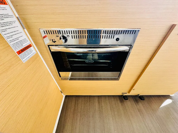 Mango Tango Yacht Photos Pics 2016 Lagoon 380 For Sale in Stonington, CT by Stonington Yacht Sales