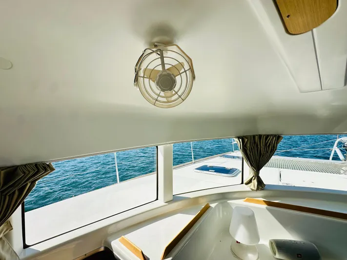 Mango Tango Yacht Photos Pics 2016 Lagoon 380 For Sale in Stonington, CT by Stonington Yacht Sales