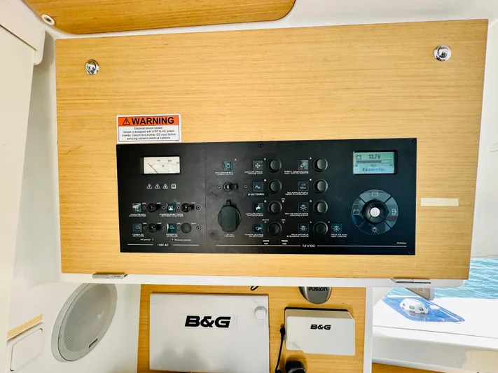 Mango Tango Yacht Photos Pics 2016 Lagoon 380 For Sale in Stonington, CT by Stonington Yacht Sales