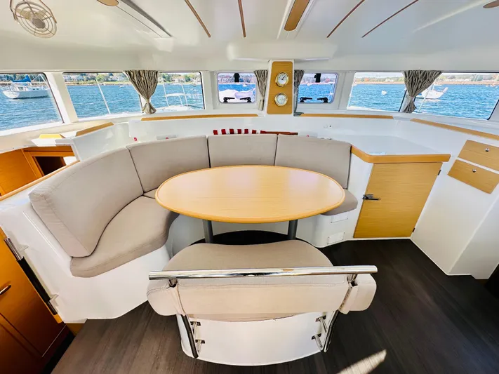 Mango Tango Yacht Photos Pics 2016 Lagoon 380 For Sale in Stonington, CT by Stonington Yacht Sales