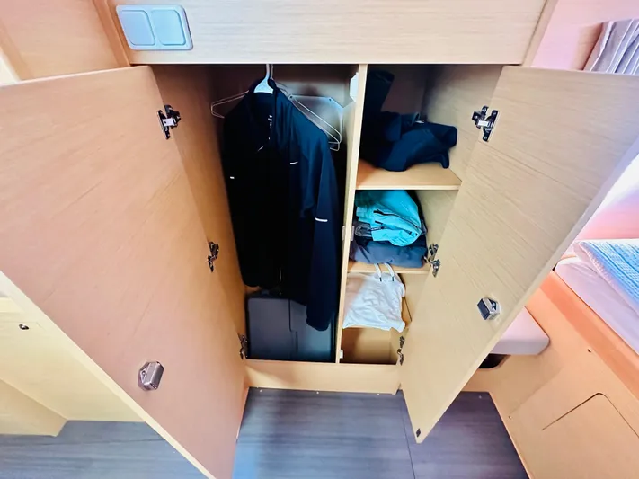 Mango Tango Yacht Photos Pics 2016 Lagoon 380 For Sale in Stonington, CT by Stonington Yacht Sales