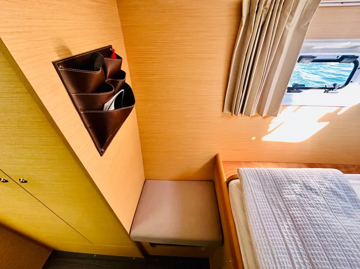 Mango Tango Yacht Photos Pics 2016 Lagoon 380 For Sale in Stonington, CT by Stonington Yacht Sales