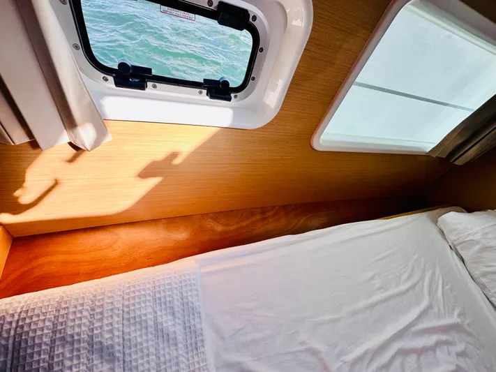 Mango Tango Yacht Photos Pics 2016 Lagoon 380 For Sale in Stonington, CT by Stonington Yacht Sales